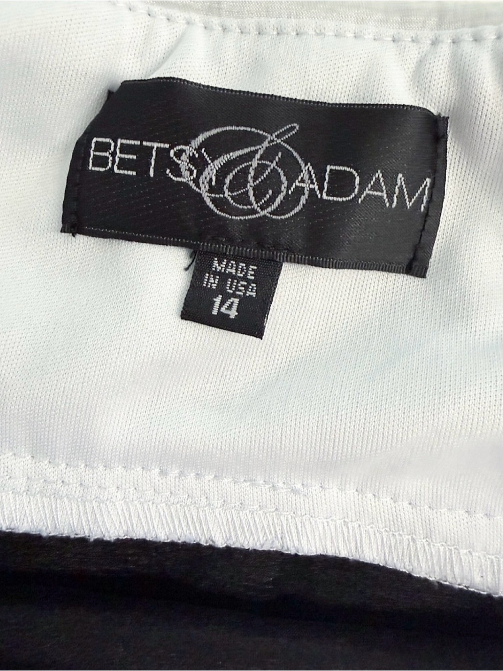 Betsy & Adam Strapless Sheath Cocktail Dress Size 14 Black White Colorblock - Picture 2 of 6
